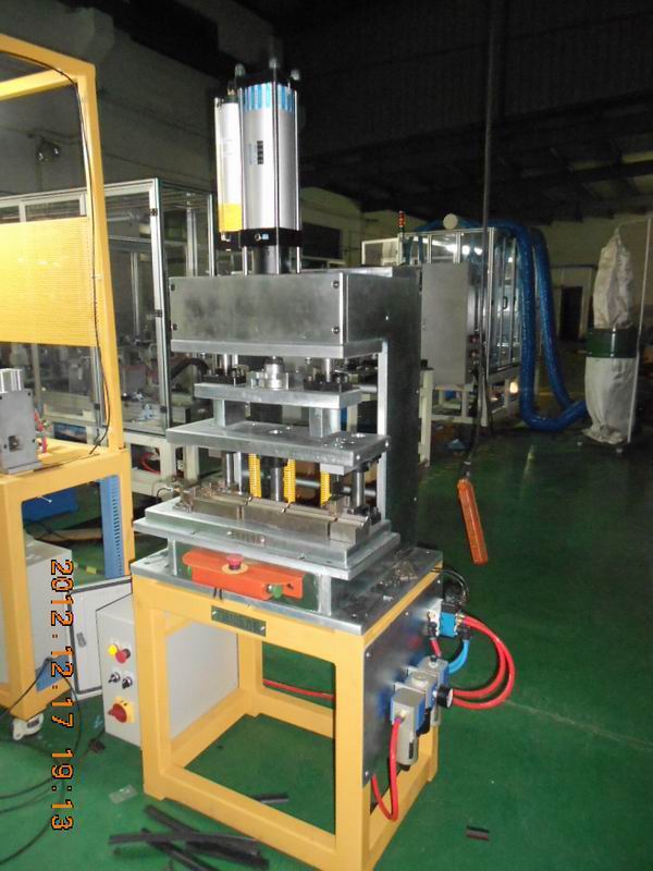 汽車(chē)密封條后加工設(shè)備