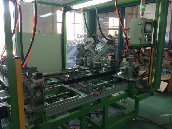 汽車(chē)密封條后加工設(shè)備