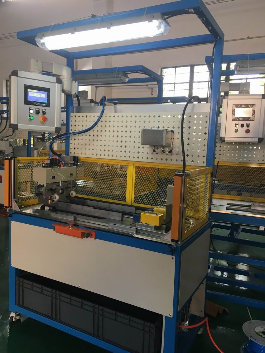 汽車(chē)密封條后加工設(shè)備