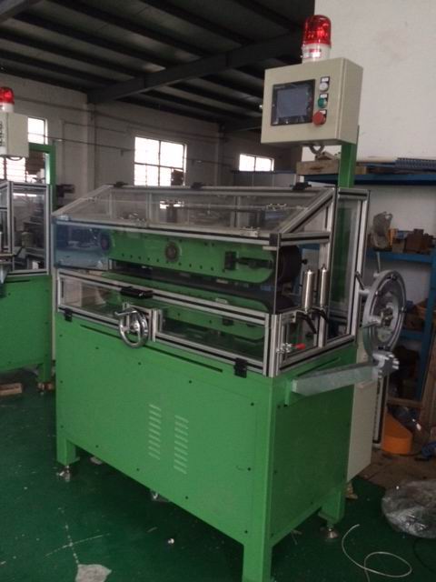 汽車(chē)密封條在線(xiàn)設(shè)備